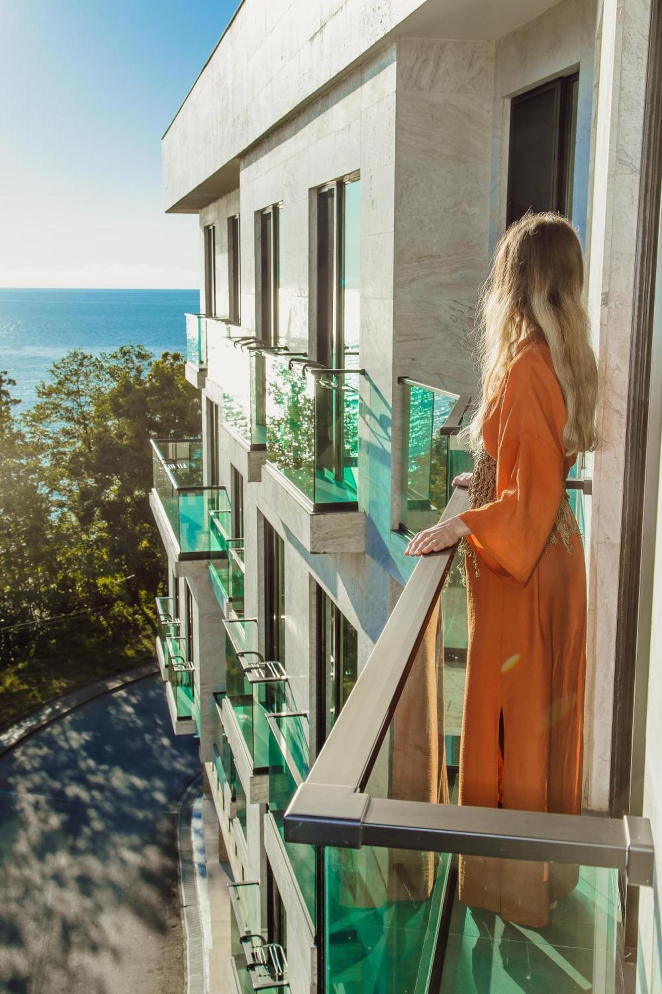 Capo Verde Hotel Batumi Exterior photo